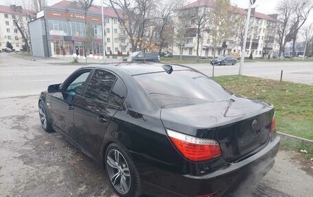 BMW 5 серия, 2004 год, 900 000 рублей, 6 фотография
