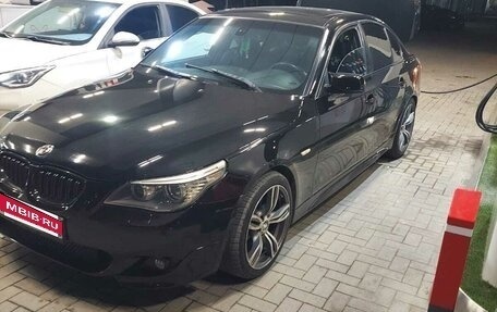 BMW 5 серия, 2004 год, 900 000 рублей, 3 фотография