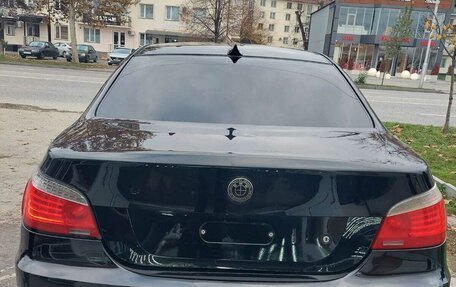 BMW 5 серия, 2004 год, 900 000 рублей, 8 фотография