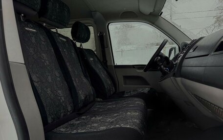 Volkswagen Transporter T5 рестайлинг, 2014 год, 2 310 000 рублей, 8 фотография