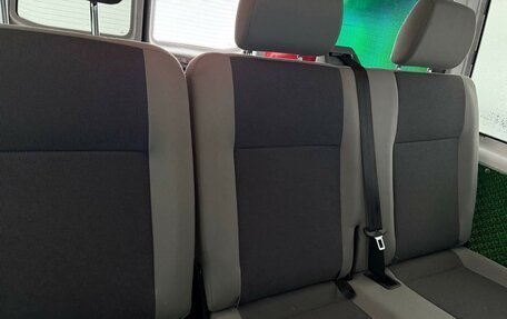 Volkswagen Transporter T5 рестайлинг, 2014 год, 2 310 000 рублей, 7 фотография