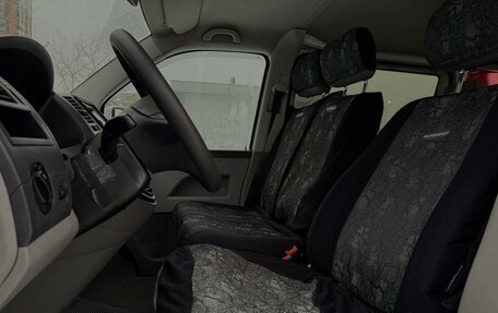 Volkswagen Transporter T5 рестайлинг, 2014 год, 2 310 000 рублей, 10 фотография