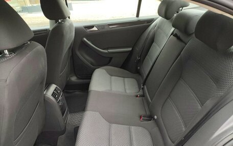 Volkswagen Jetta VI, 2014 год, 950 000 рублей, 23 фотография