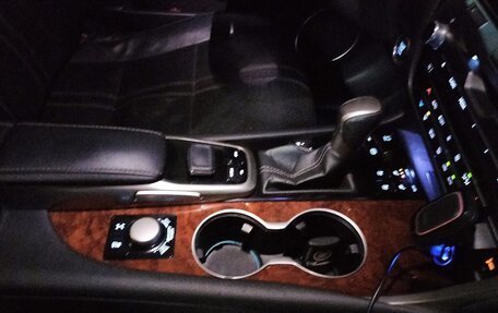 Lexus RX IV рестайлинг, 2017 год, 4 900 000 рублей, 10 фотография