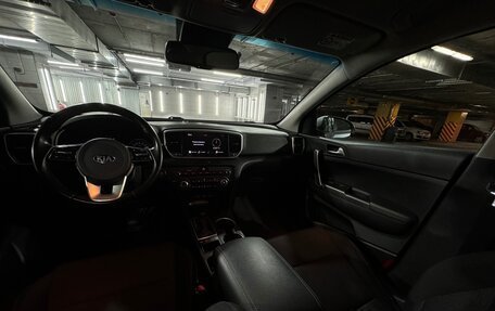 KIA Sportage IV рестайлинг, 2021 год, 2 500 000 рублей, 3 фотография