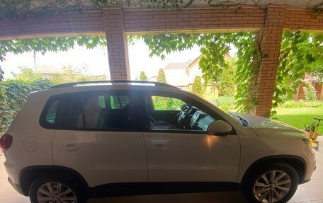 Volkswagen Tiguan I, 2014 год, 1 500 000 рублей, 2 фотография