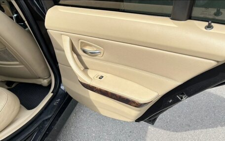 BMW 3 серия, 2006 год, 900 000 рублей, 17 фотография