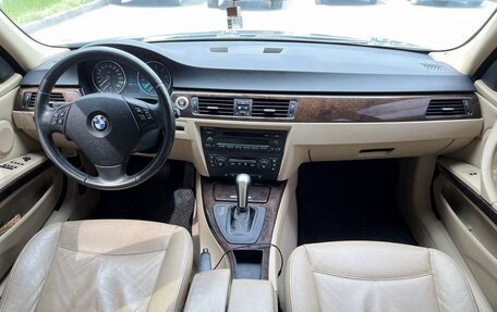 BMW 3 серия, 2006 год, 900 000 рублей, 16 фотография