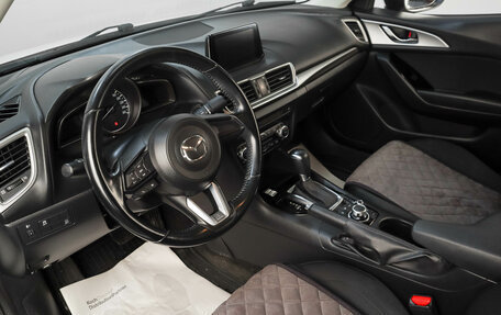 Mazda 3, 2018 год, 2 099 000 рублей, 9 фотография