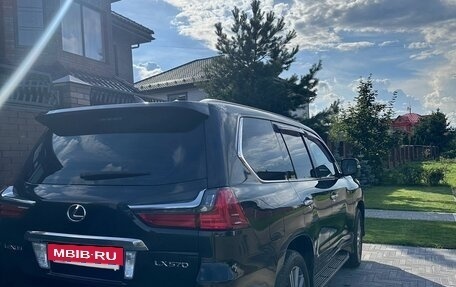 Lexus LX III, 2016 год, 7 200 000 рублей, 10 фотография