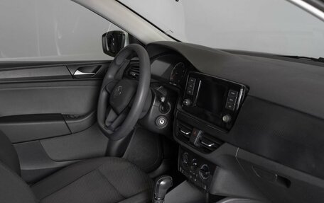 Volkswagen Polo VI (EU Market), 2021 год, 1 620 700 рублей, 8 фотография