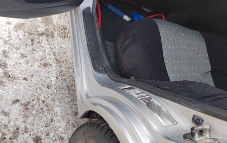 Volvo S40 II, 2002 год, 14 фотография