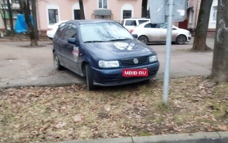 Volkswagen Polo III рестайлинг, 1999 год, 110 000 рублей, 1 фотография