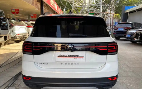 Volkswagen T-Cross I, 2023 год, 1 350 998 рублей, 3 фотография