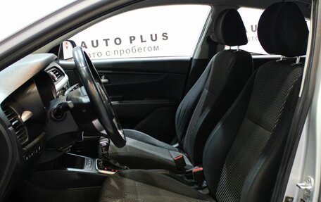 KIA Rio IV, 2018 год, 1 399 000 рублей, 8 фотография