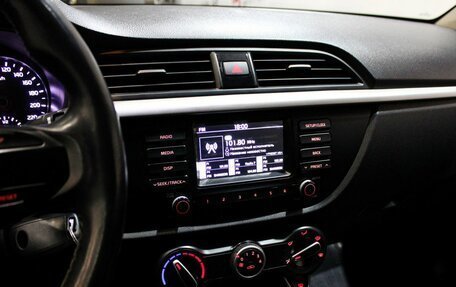 KIA Rio IV, 2018 год, 1 399 000 рублей, 10 фотография