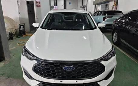 Ford Escort, 2023 год, 1 179 000 рублей, 3 фотография