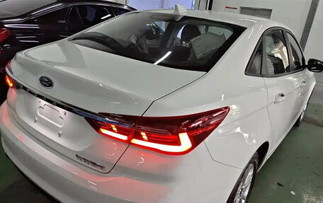 Ford Escort, 2023 год, 1 179 000 рублей, 2 фотография