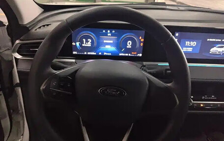 Ford Escort, 2023 год, 1 179 000 рублей, 9 фотография