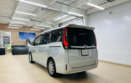 Toyota Esquire I, 2017 год, 2 889 000 рублей, 4 фотография