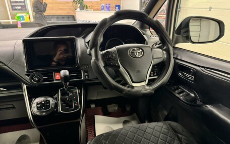 Toyota Esquire I, 2017 год, 2 889 000 рублей, 15 фотография