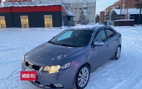 KIA Cerato III, 2009 год, 800 000 рублей, 2 фотография
