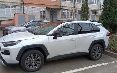 Toyota RAV4, 2025 год, 4 200 000 рублей, 6 фотография