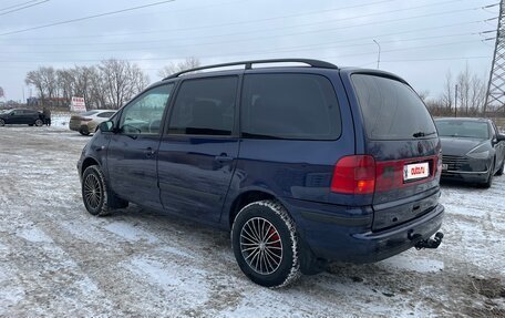 Volkswagen Sharan I рестайлинг, 2001 год, 550 000 рублей, 3 фотография