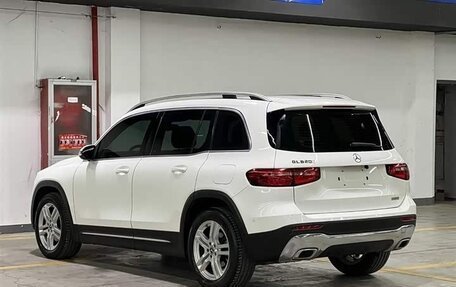 Mercedes-Benz GLB, 2023 год, 1 856 000 рублей, 3 фотография