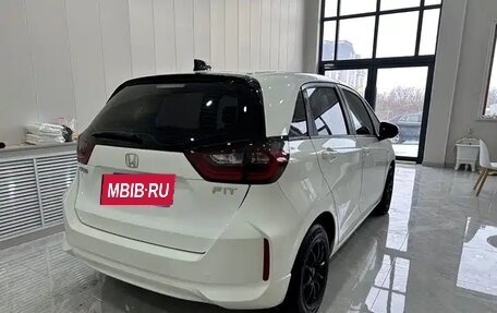 Honda Fit, 2022 год, 1 221 004 рублей, 5 фотография