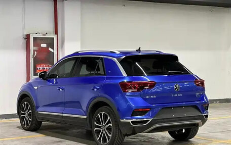 Volkswagen T-Roc I, 2022 год, 1 874 555 рублей, 4 фотография