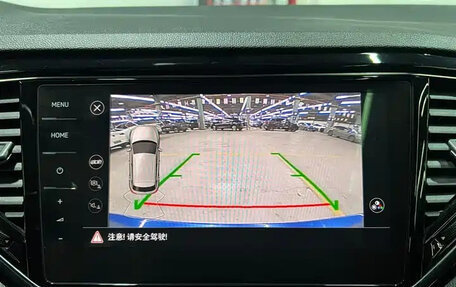 Volkswagen T-Roc I, 2022 год, 1 874 555 рублей, 14 фотография