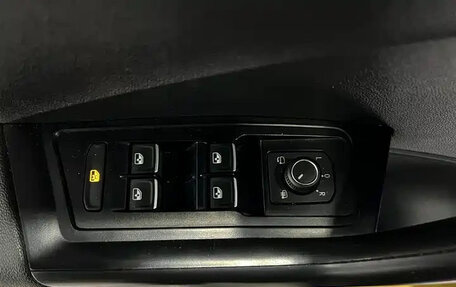 Volkswagen T-Roc I, 2022 год, 1 874 555 рублей, 18 фотография