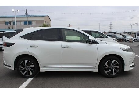 Toyota Harrier, 2019 год, 2 600 000 рублей, 4 фотография
