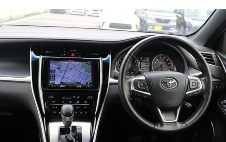 Toyota Harrier, 2019 год, 2 600 000 рублей, 11 фотография