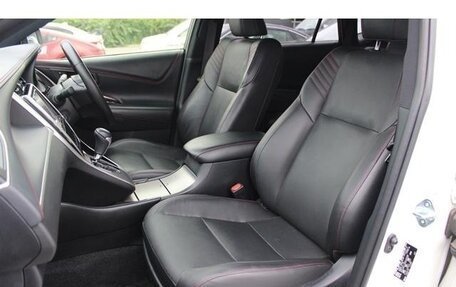 Toyota Harrier, 2019 год, 2 600 000 рублей, 14 фотография