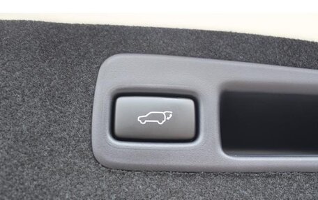 Toyota Harrier, 2019 год, 2 600 000 рублей, 21 фотография