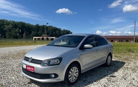 Volkswagen Polo VI (EU Market), 2013 год, 920 000 рублей, 1 фотография