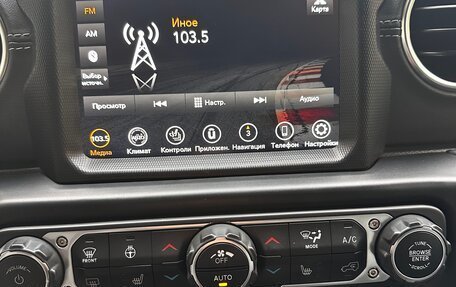 Jeep Wrangler, 2022 год, 4 800 000 рублей, 10 фотография