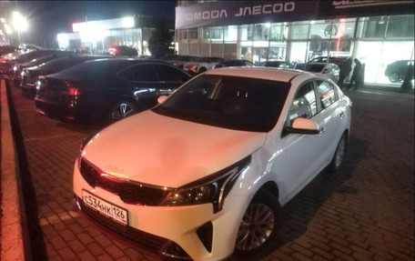 KIA Rio IV, 2021 год, 1 750 000 рублей, 1 фотография