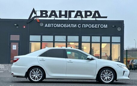 Toyota Camry, 2017 год, 2 390 000 рублей, 6 фотография