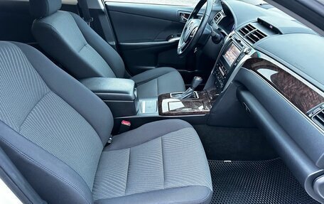 Toyota Camry, 2017 год, 2 390 000 рублей, 18 фотография