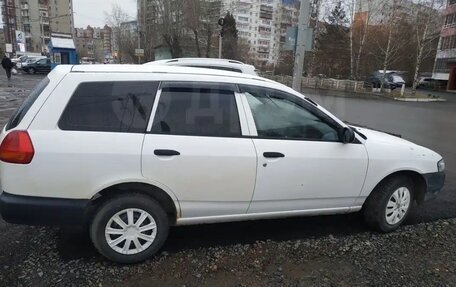 Nissan AD II, 2004 год, 350 000 рублей, 2 фотография