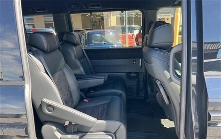 Honda Stepwgn, 2022 год, 2 150 000 рублей, 13 фотография