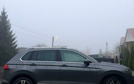 Volkswagen Tiguan II, 2018 год, 3 130 000 рублей, 2 фотография