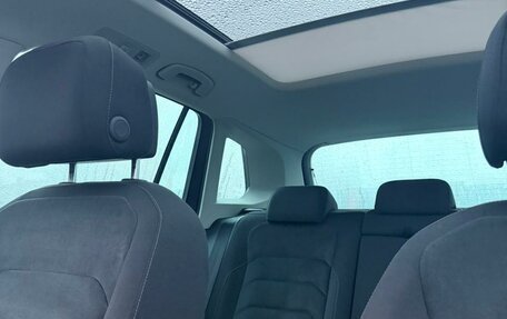 Volkswagen Tiguan II, 2018 год, 3 130 000 рублей, 6 фотография