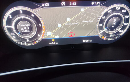 Volkswagen Tiguan II, 2018 год, 3 130 000 рублей, 10 фотография