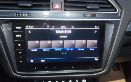 Volkswagen Tiguan II, 2018 год, 3 130 000 рублей, 9 фотография