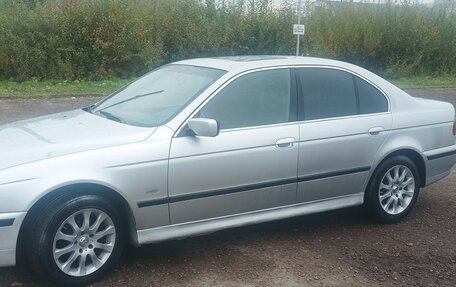 BMW 5 серия, 2002 год, 570 000 рублей, 12 фотография