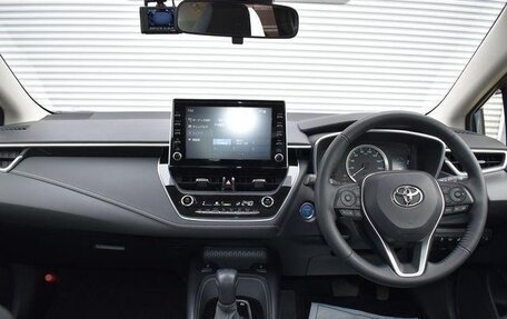 Toyota Corolla, 2022 год, 1 810 000 рублей, 6 фотография